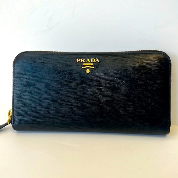 Prada Zip Wallet - Picture 2 of 9